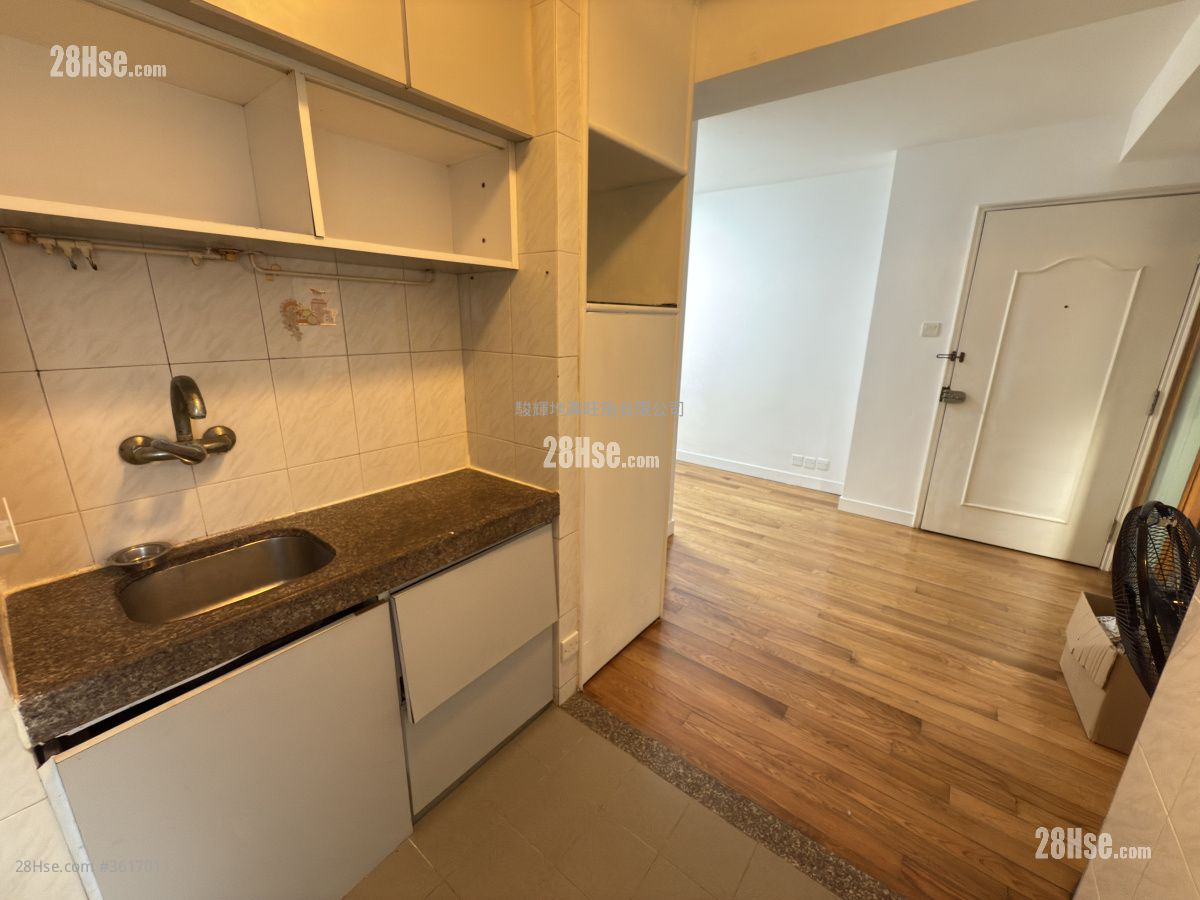 Wai Ching Court Sell 1 Bedroom , 1 Bathroom 270 ft² ( 25.1 m² ) Wai Ching Court Sell 1 Bedroom , 1 Bathroom 270 ft² ( 25.1 m² )
