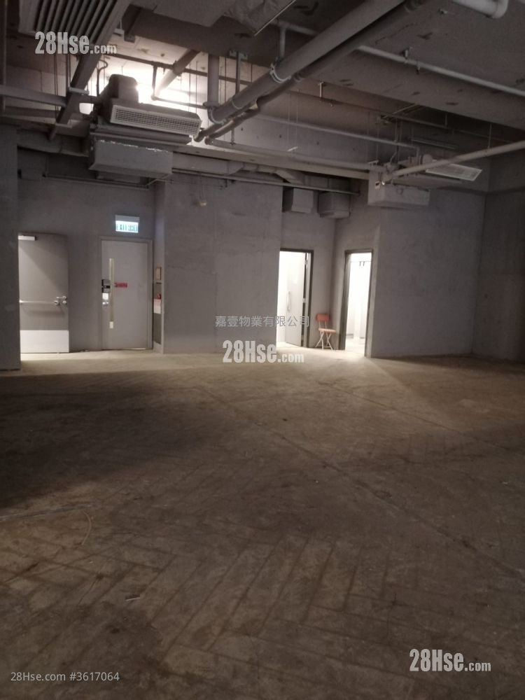 长沙湾屋苑商场 租盘 3,000 平方尺 ( 278.7 平方米 ) 长沙湾屋苑商场 租盘 3,000 平方尺 ( 278.7 平方米 )