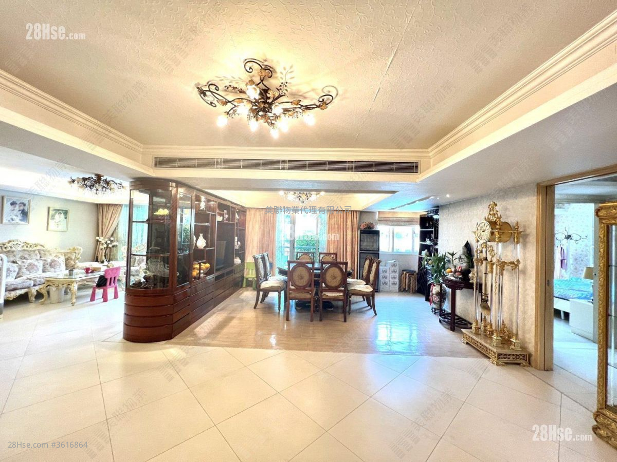 Grampian Crest Sell 5+ Bedrooms , 4 Bathrooms 1,769 ft² ( 164.3 m² ) Grampian Crest Sell 5+ Bedrooms , 4 Bathrooms 1,769 ft² ( 164.3 m² )