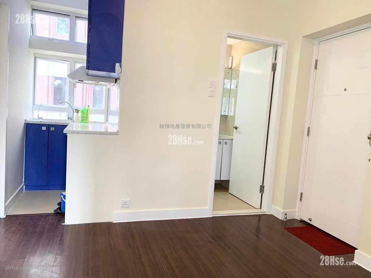 Wing Tai Building Sell 2 Bedrooms , 1 Bathroom 367 ft² ( 34.1 m² ) Wing Tai Building Sell 2 Bedrooms , 1 Bathroom 367 ft² ( 34.1 m² )