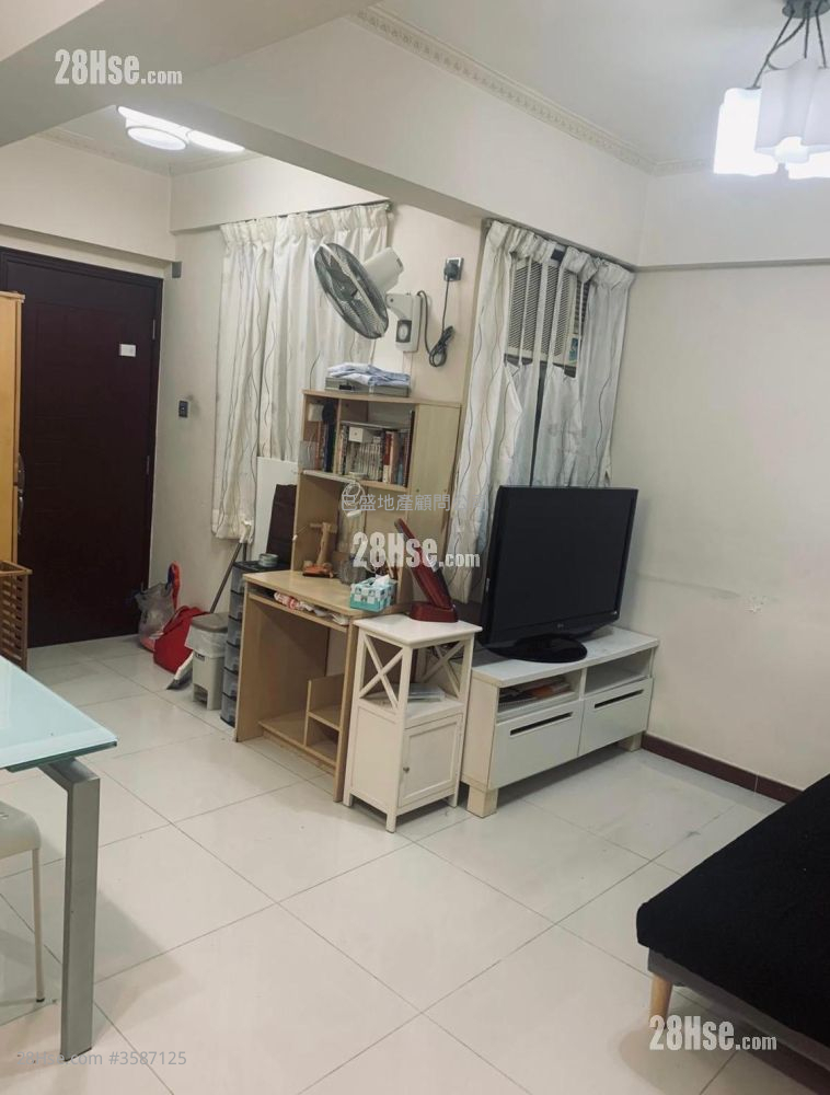 Yee Fai Building Rental 3 Bedrooms , 2 Bathrooms 550 ft² ( 51.1 m² )