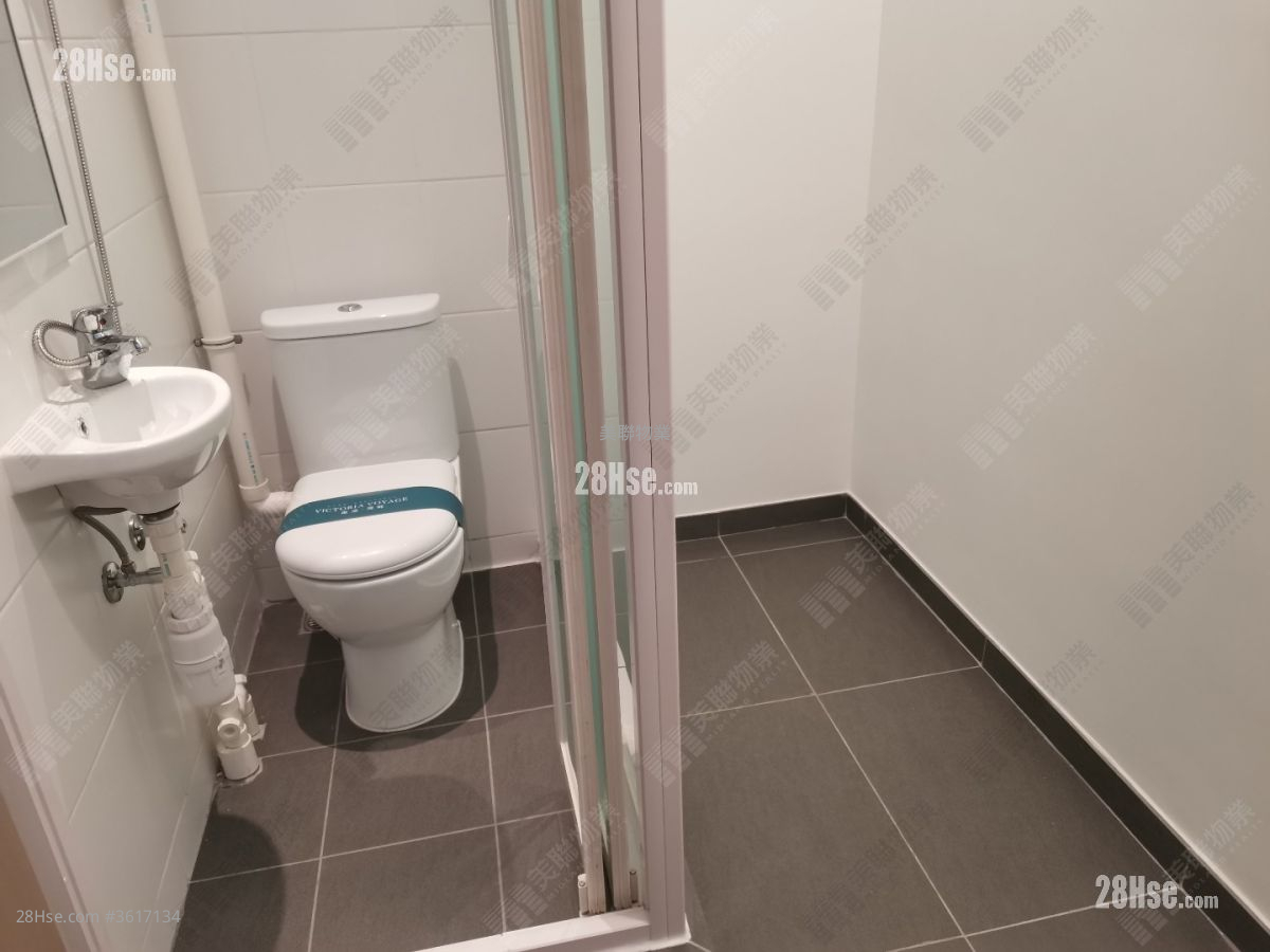 天泷 租盘 3 房 , 3 浴室 1,002 平方尺 ( 93.1 平方米 ) 天泷 租盘 3 房 , 3 浴室 1,002 平方尺 ( 93.1 平方米 )