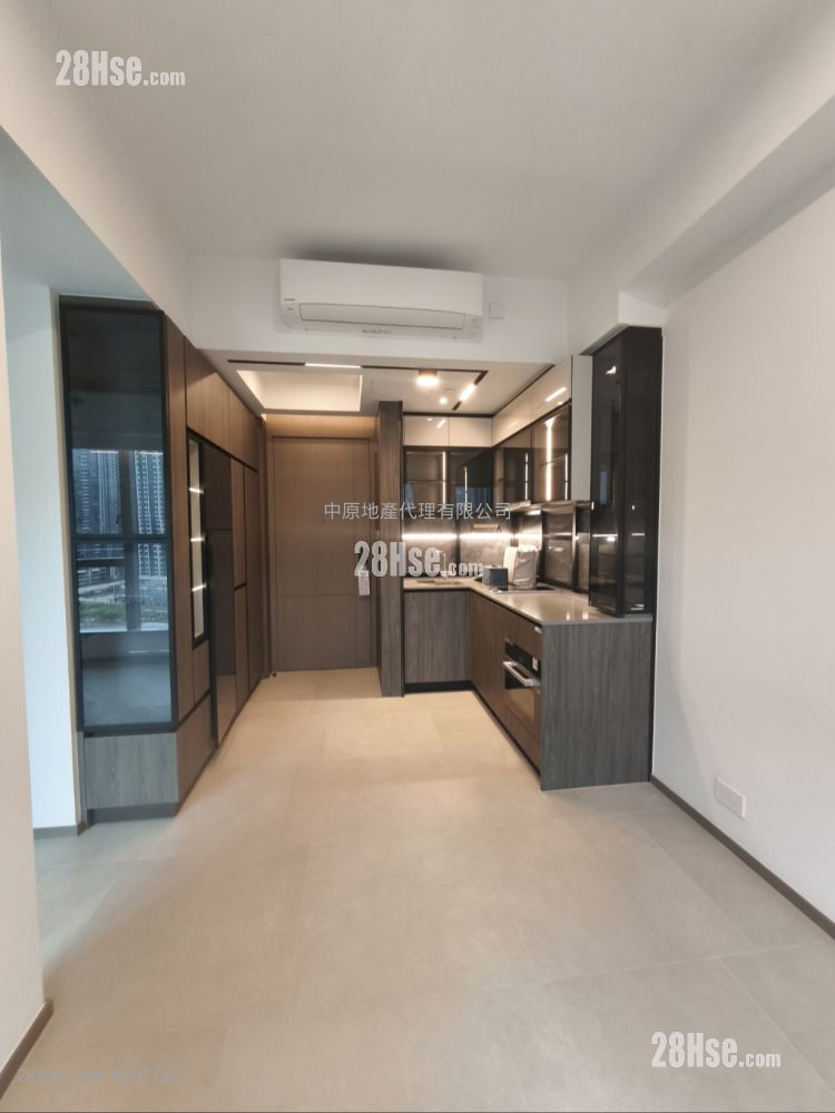 Cullinan Sky Rental 2 Bedrooms , 1 Bathroom 443 ft² ( 41.2 m² )