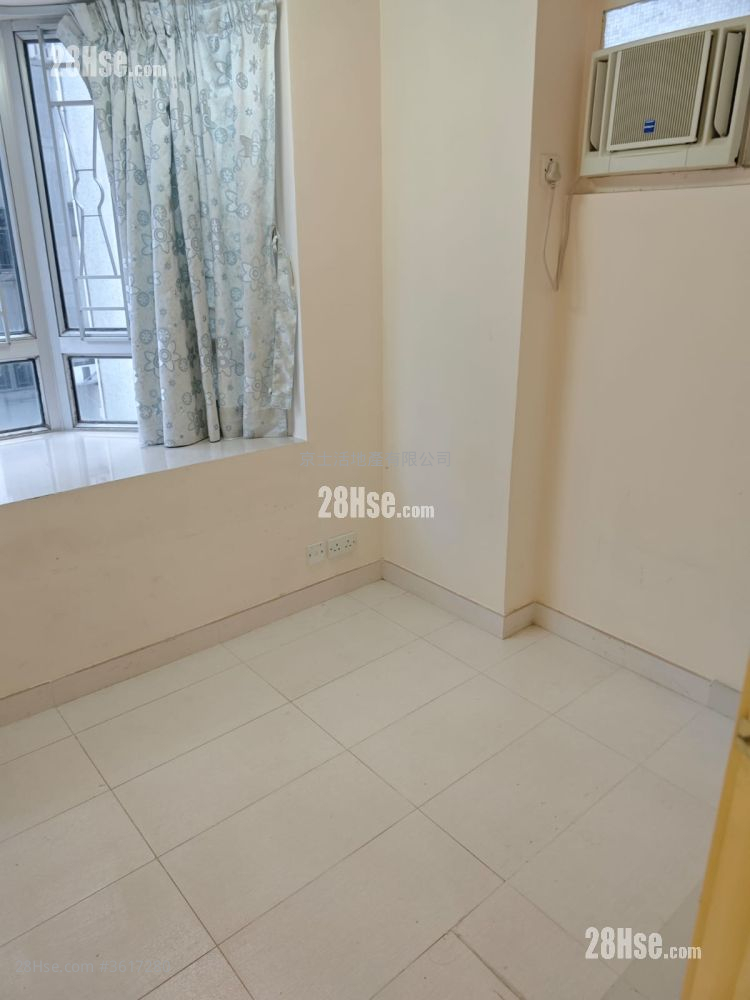Grandeur Garden Rental 2 Bedrooms , 1 Bathroom 328 ft² ( 30.5 m² ) Grandeur Garden Rental 2 Bedrooms , 1 Bathroom 328 ft² ( 30.5 m² )