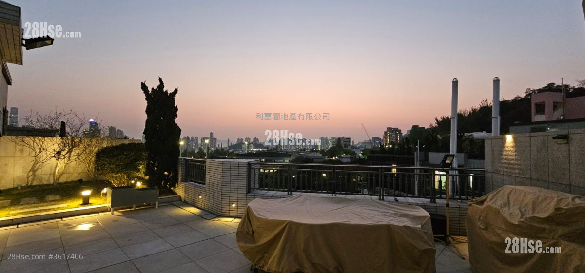 贤文礼士 售盘 3 房 1,534 平方尺 ( 142.5 平方米 ) 贤文礼士 售盘 3 房 1,534 平方尺 ( 142.5 平方米 )