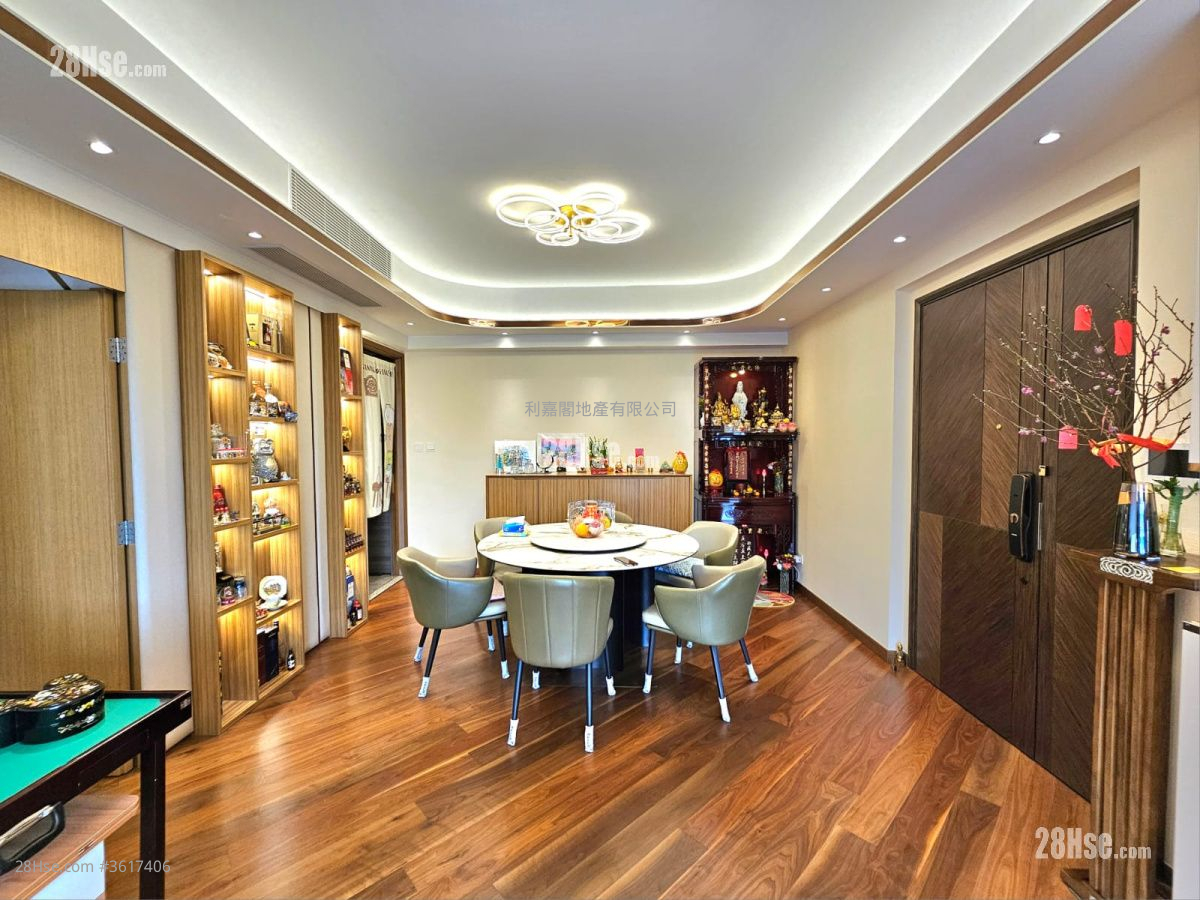 贤文礼士 售盘 3 房 1,534 平方尺 ( 142.5 平方米 ) 贤文礼士 售盘 3 房 1,534 平方尺 ( 142.5 平方米 )