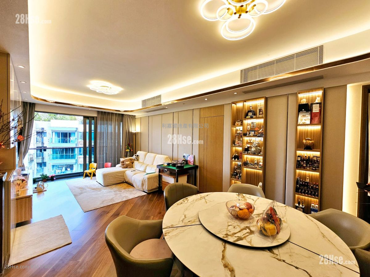 贤文礼士 售盘 3 房 1,534 平方尺 ( 142.5 平方米 ) 贤文礼士 售盘 3 房 1,534 平方尺 ( 142.5 平方米 )