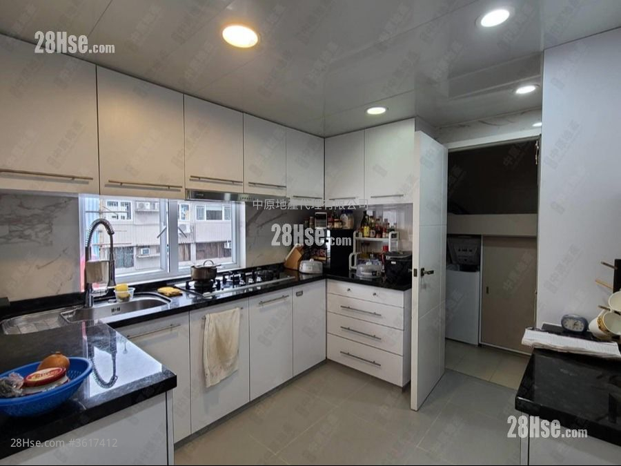 美华阁 租盘 3 房 , 3 浴室 1,048 平方尺 ( 97.4 平方米 ) 美华阁 租盘 3 房 , 3 浴室 1,048 平方尺 ( 97.4 平方米 )