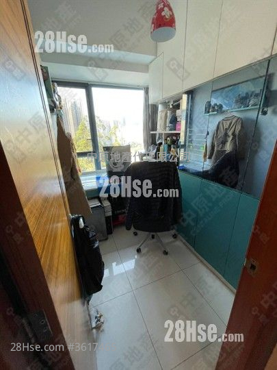 Primrose Hill Sell 2 Bedrooms , 1 Bathroom 543 ft² ( 50.4 m² ) Primrose Hill Sell 2 Bedrooms , 1 Bathroom 543 ft² ( 50.4 m² )