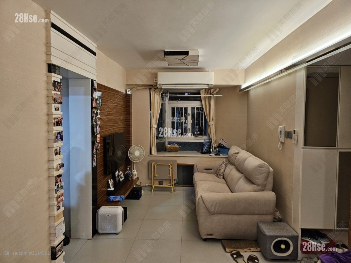 City One Shatin Sell 3 Bedrooms , 1 Bathroom 515 ft² ( 47.8 m² ) City One Shatin Sell 3 Bedrooms , 1 Bathroom 515 ft² ( 47.8 m² )