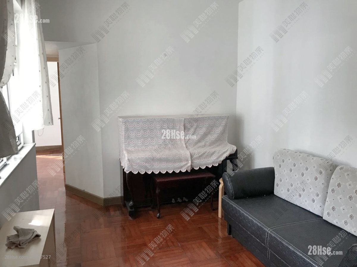 Allway Garden Sell 2 Bedrooms , 1 Bathroom 480 ft² ( 44.6 m² ) Allway Garden Sell 2 Bedrooms , 1 Bathroom 480 ft² ( 44.6 m² )