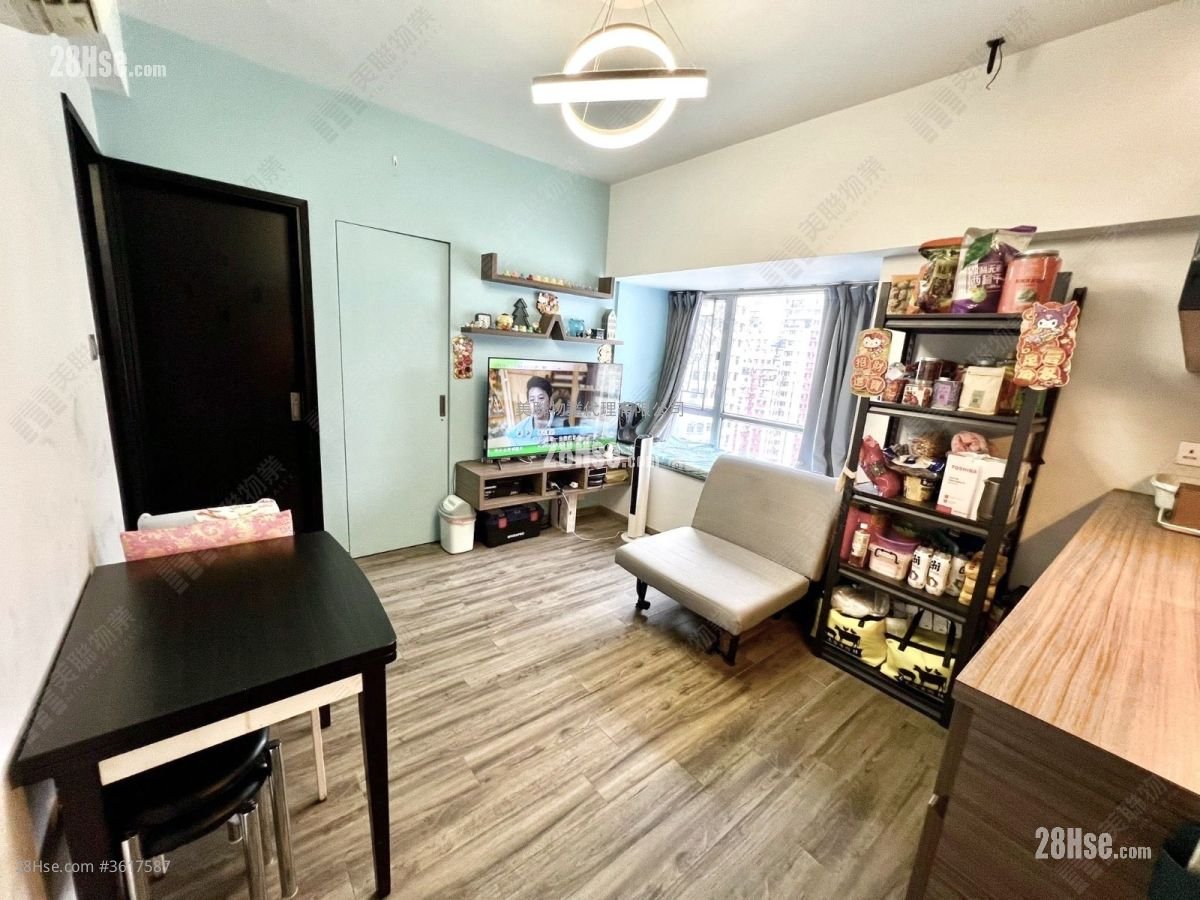 Tsuen Kam Centre Sell 2 Bedrooms 354 ft² ( 32.9 m² ) Tsuen Kam Centre Sell 2 Bedrooms 354 ft² ( 32.9 m² )