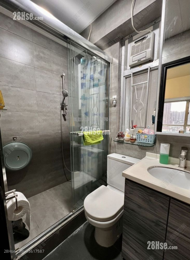 Tsuen Kam Centre Sell 2 Bedrooms 354 ft² ( 32.9 m² ) Tsuen Kam Centre Sell 2 Bedrooms 354 ft² ( 32.9 m² )