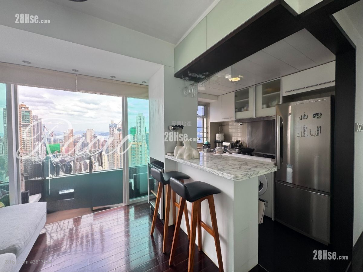 Cherry Crest Rental 2 Bedrooms , 2 Bathrooms 772 ft² ( 71.7 m² ) Cherry Crest Rental 2 Bedrooms , 2 Bathrooms 772 ft² ( 71.7 m² )