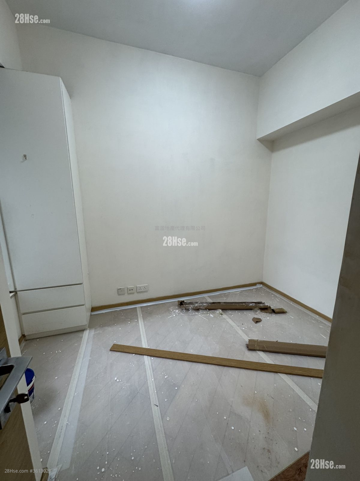 Residence 88 Rental 2 Bedrooms , 1 Bathroom 519 ft² ( 48.2 m² ) Residence 88 Rental 2 Bedrooms , 1 Bathroom 519 ft² ( 48.2 m² )