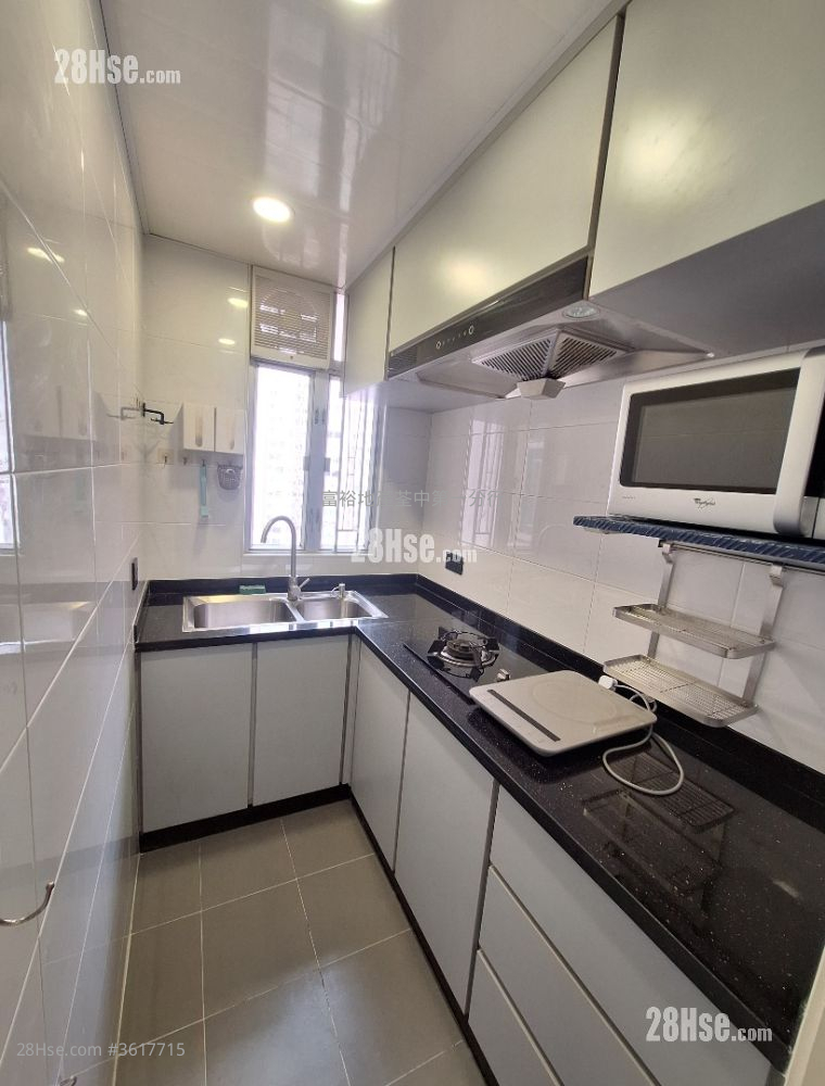 Tsuen Wan Centre Rental 2 Bedrooms , 1 Bathroom 449 ft² ( 41.7 m² ) Tsuen Wan Centre Rental 2 Bedrooms , 1 Bathroom 449 ft² ( 41.7 m² )