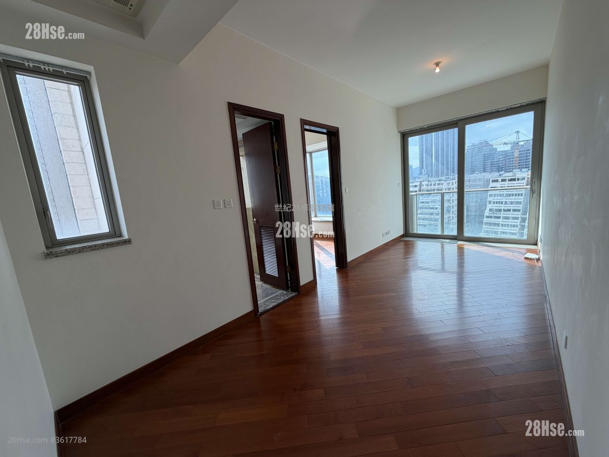 The Coronation Rental 1 Bedroom , 1 Bathroom 483 ft² ( 44.9 m² )