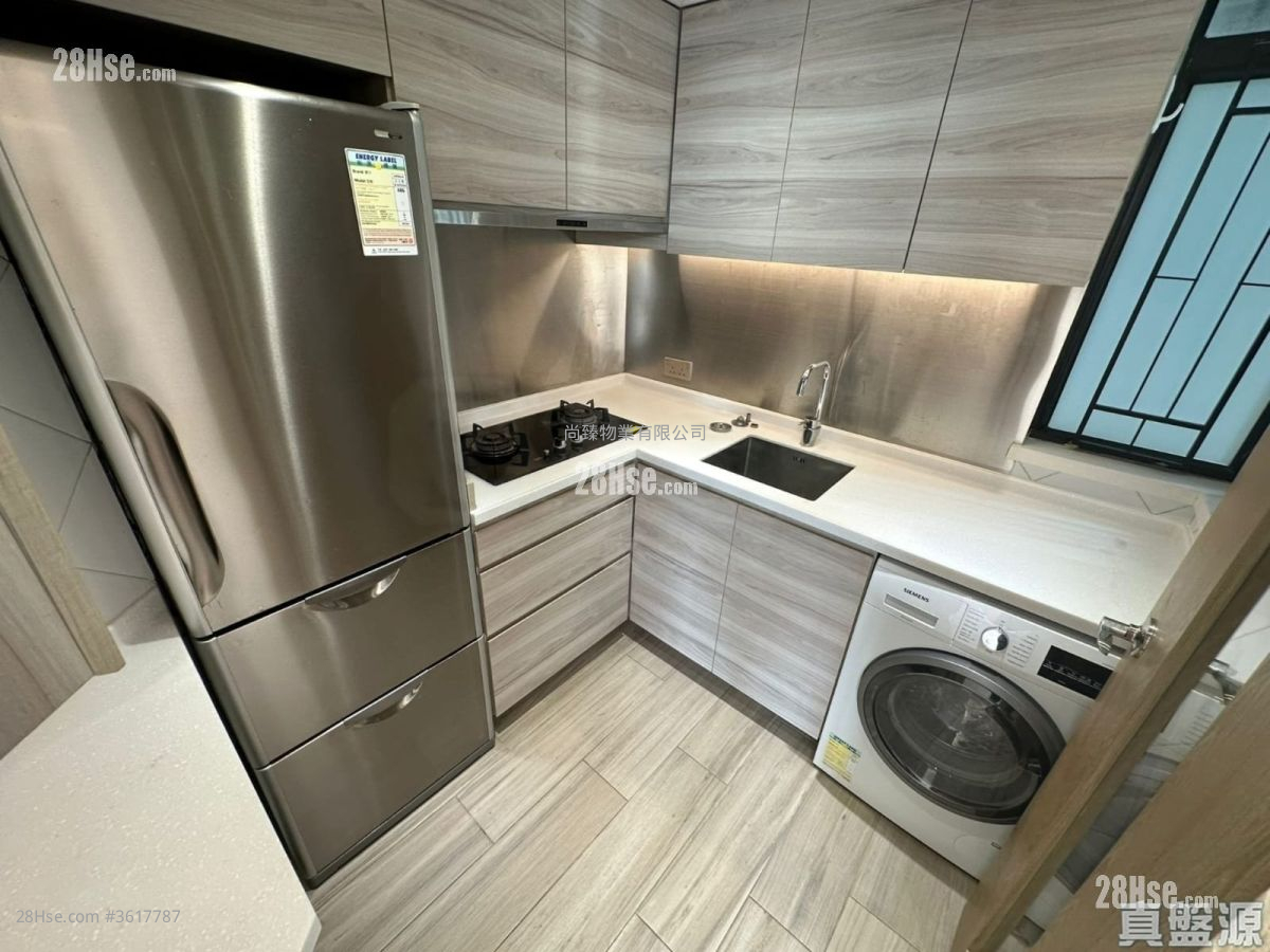 光明台 售盘 2 房 , 1 浴室 568 平方尺 ( 52.8 平方米 ) 光明台 售盘 2 房 , 1 浴室 568 平方尺 ( 52.8 平方米 )