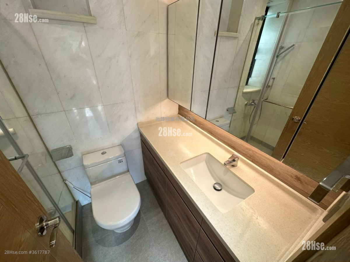 光明台 售盘 2 房 , 1 浴室 568 平方尺 ( 52.8 平方米 ) 光明台 售盘 2 房 , 1 浴室 568 平方尺 ( 52.8 平方米 )