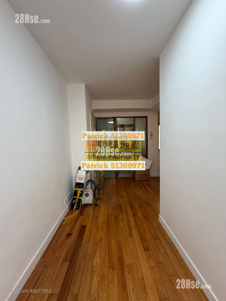 Wai Ching Court Sell 1 Bedroom , 1 Bathroom 270 ft² ( 25.1 m² ) Wai Ching Court Sell 1 Bedroom , 1 Bathroom 270 ft² ( 25.1 m² )