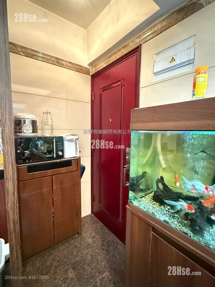 Hung Yip Building Sell 2 Bedrooms , 1 Bathroom 473 ft² ( 43.9 m² ) Hung Yip Building Sell 2 Bedrooms , 1 Bathroom 473 ft² ( 43.9 m² )