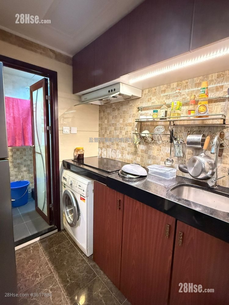 Hung Yip Building Sell 2 Bedrooms , 1 Bathroom 473 ft² ( 43.9 m² ) Hung Yip Building Sell 2 Bedrooms , 1 Bathroom 473 ft² ( 43.9 m² )