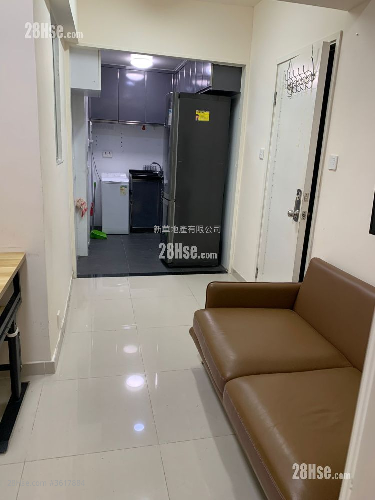 Yick Cheong Building Rental 326 ft² ( 30.3 m² ) Yick Cheong Building Rental 326 ft² ( 30.3 m² )