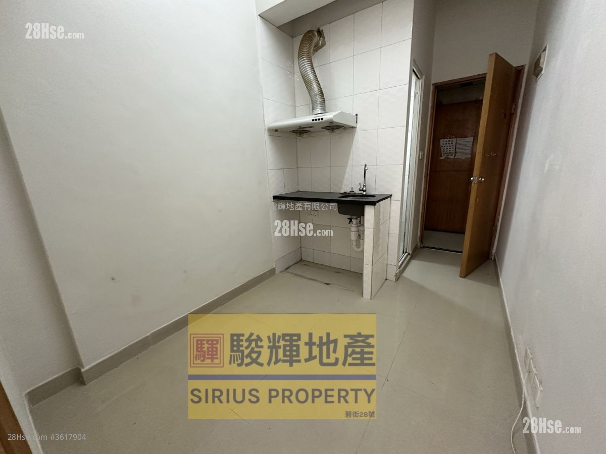 新填地街205号 租盘 1 房 , 1 浴室 170 平方尺 ( 15.8 平方米 ) 新填地街205号 租盘 1 房 , 1 浴室 170 平方尺 ( 15.8 平方米 )