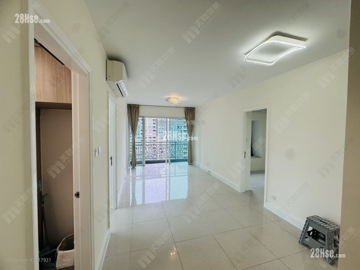 Metro Town Sell 3 Bedrooms , 1 Bathroom 594 ft² ( 55.2 m² ) Metro Town Sell 3 Bedrooms , 1 Bathroom 594 ft² ( 55.2 m² )