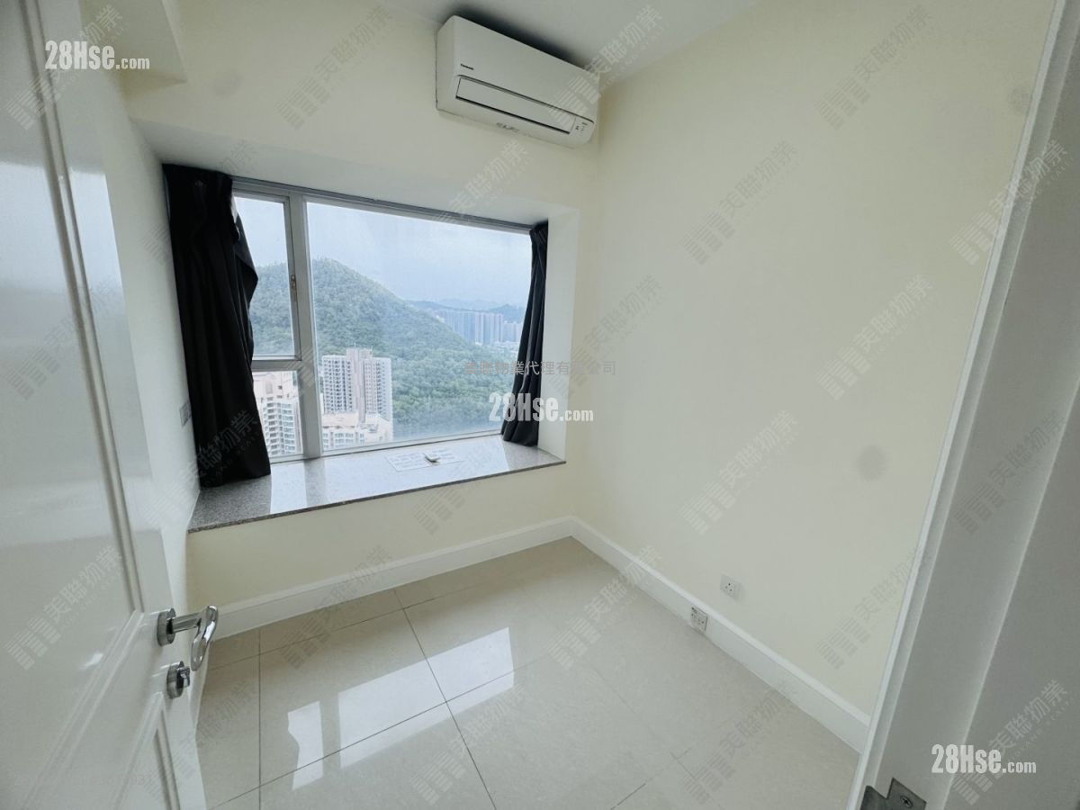 Metro Town Sell 3 Bedrooms , 1 Bathroom 594 ft² ( 55.2 m² ) Metro Town Sell 3 Bedrooms , 1 Bathroom 594 ft² ( 55.2 m² )