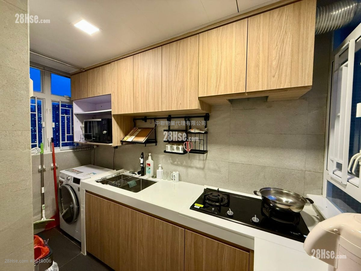 广源邨 售盘 404 平方尺 ( 37.5 平方米 ) 广源邨 售盘 404 平方尺 ( 37.5 平方米 )