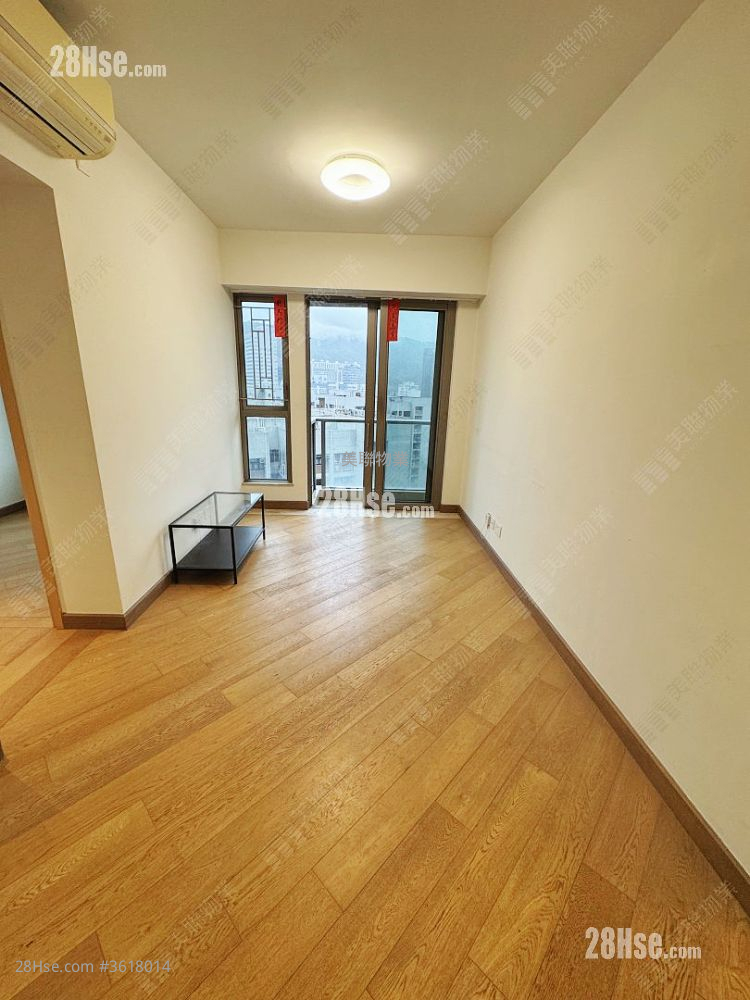 Parc City Rental 2 Bedrooms , 1 Bathroom 522 ft² ( 48.5 m² ) Parc City Rental 2 Bedrooms , 1 Bathroom 522 ft² ( 48.5 m² )