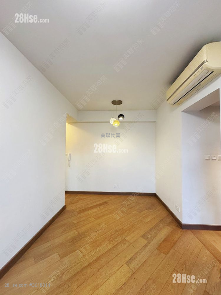 Parc City Rental 2 Bedrooms , 1 Bathroom 522 ft² ( 48.5 m² ) Parc City Rental 2 Bedrooms , 1 Bathroom 522 ft² ( 48.5 m² )
