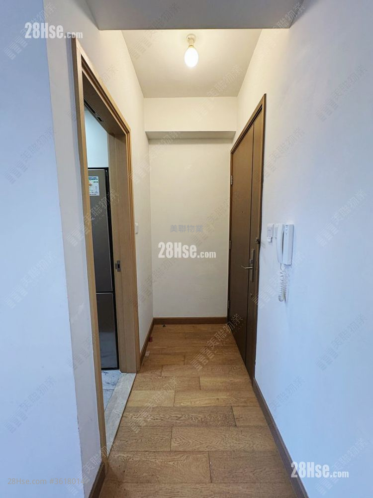 Parc City Rental 2 Bedrooms , 1 Bathroom 522 ft² ( 48.5 m² ) Parc City Rental 2 Bedrooms , 1 Bathroom 522 ft² ( 48.5 m² )