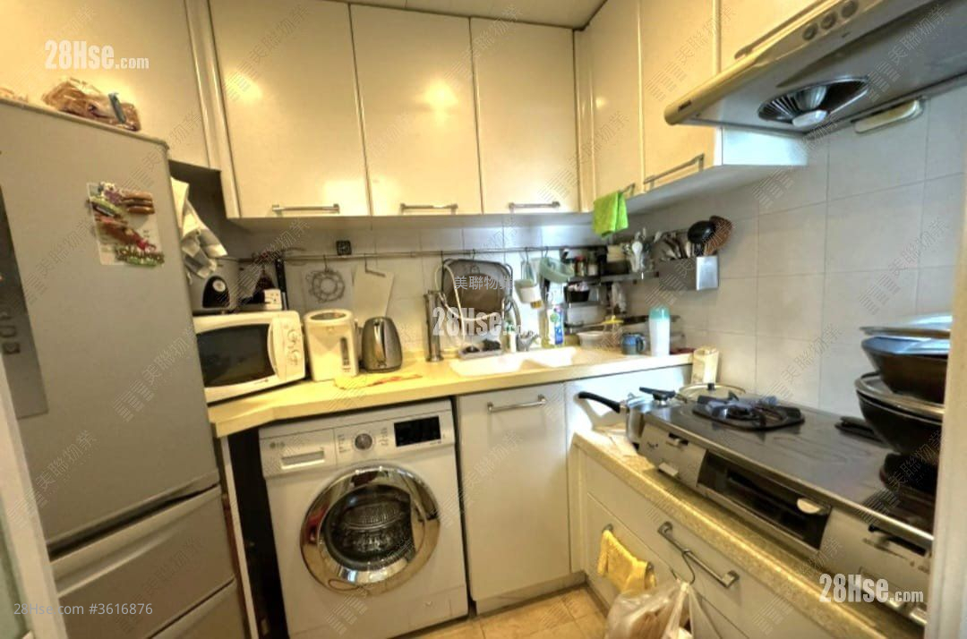 Hang King Garden Sell 2 Bedrooms , 1 Bathroom 452 ft² ( 42.0 m² ) Hang King Garden Sell 2 Bedrooms , 1 Bathroom 452 ft² ( 42.0 m² )