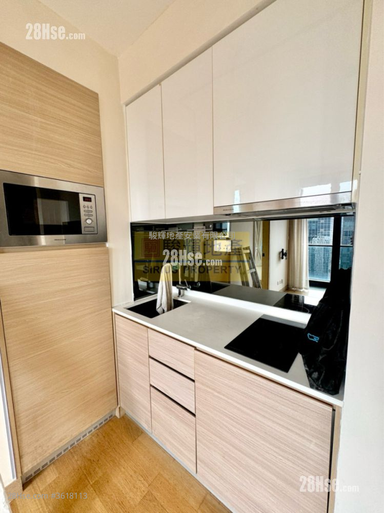 The Amused Sell 2 Bedrooms , 1 Bathroom 405 ft² ( 37.6 m² ) The Amused Sell 2 Bedrooms , 1 Bathroom 405 ft² ( 37.6 m² )