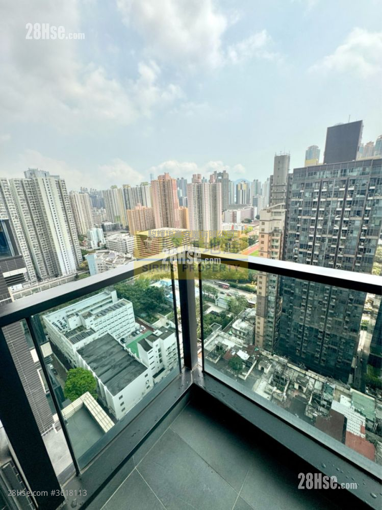 The Amused Sell 2 Bedrooms , 1 Bathroom 405 ft² ( 37.6 m² ) The Amused Sell 2 Bedrooms , 1 Bathroom 405 ft² ( 37.6 m² )