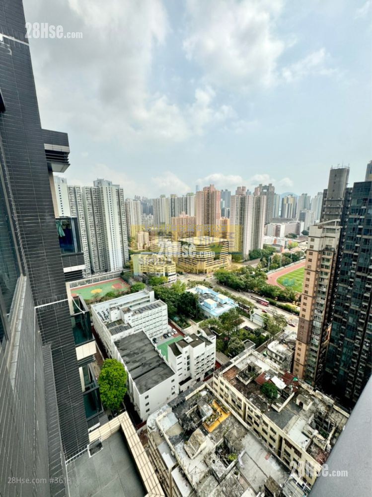 The Amused Sell 2 Bedrooms , 1 Bathroom 405 ft² ( 37.6 m² ) The Amused Sell 2 Bedrooms , 1 Bathroom 405 ft² ( 37.6 m² )