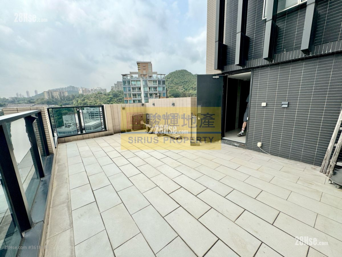 The Amused Sell 2 Bedrooms , 1 Bathroom 405 ft² ( 37.6 m² ) The Amused Sell 2 Bedrooms , 1 Bathroom 405 ft² ( 37.6 m² )