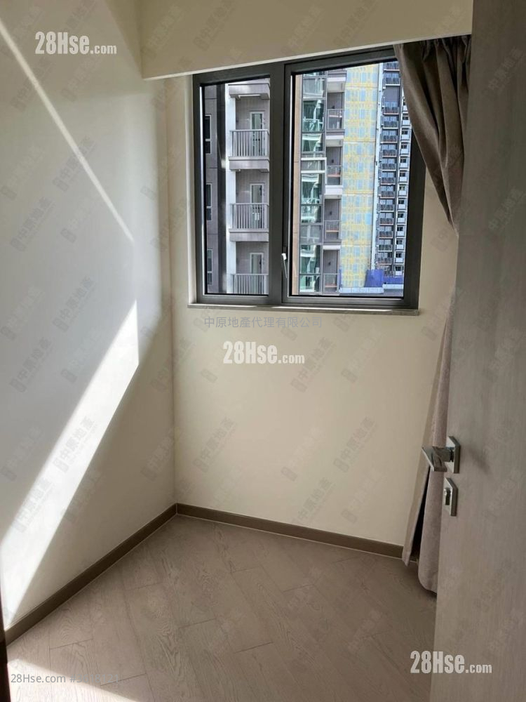 Novo Land Sell 2 Bedrooms , 1 Bathroom 411 ft² ( 38.2 m² ) Novo Land Sell 2 Bedrooms , 1 Bathroom 411 ft² ( 38.2 m² )