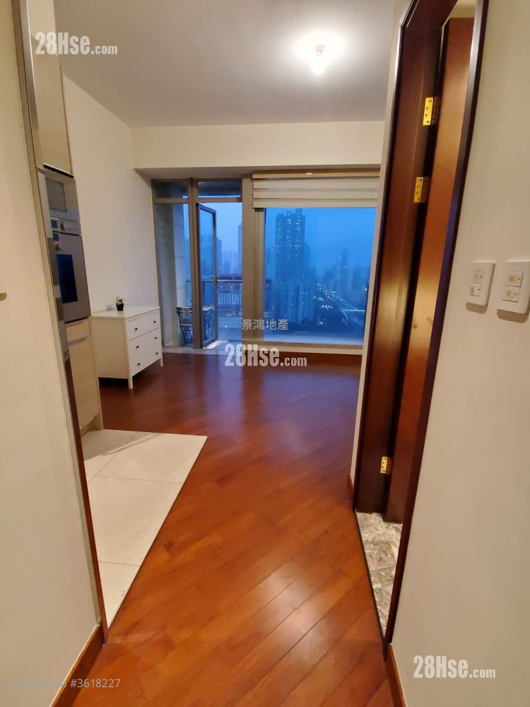 The Coronation Rental Studio 400 ft² ( 37.2 m² ) The Coronation Rental Studio 400 ft² ( 37.2 m² )