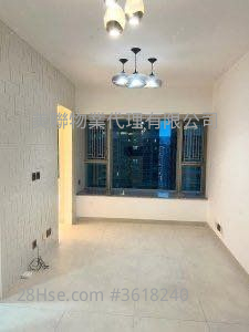 Park Central Sell 2 Bedrooms , 1 Bathroom 384 ft² ( 35.7 m² ) Park Central Sell 2 Bedrooms , 1 Bathroom 384 ft² ( 35.7 m² )