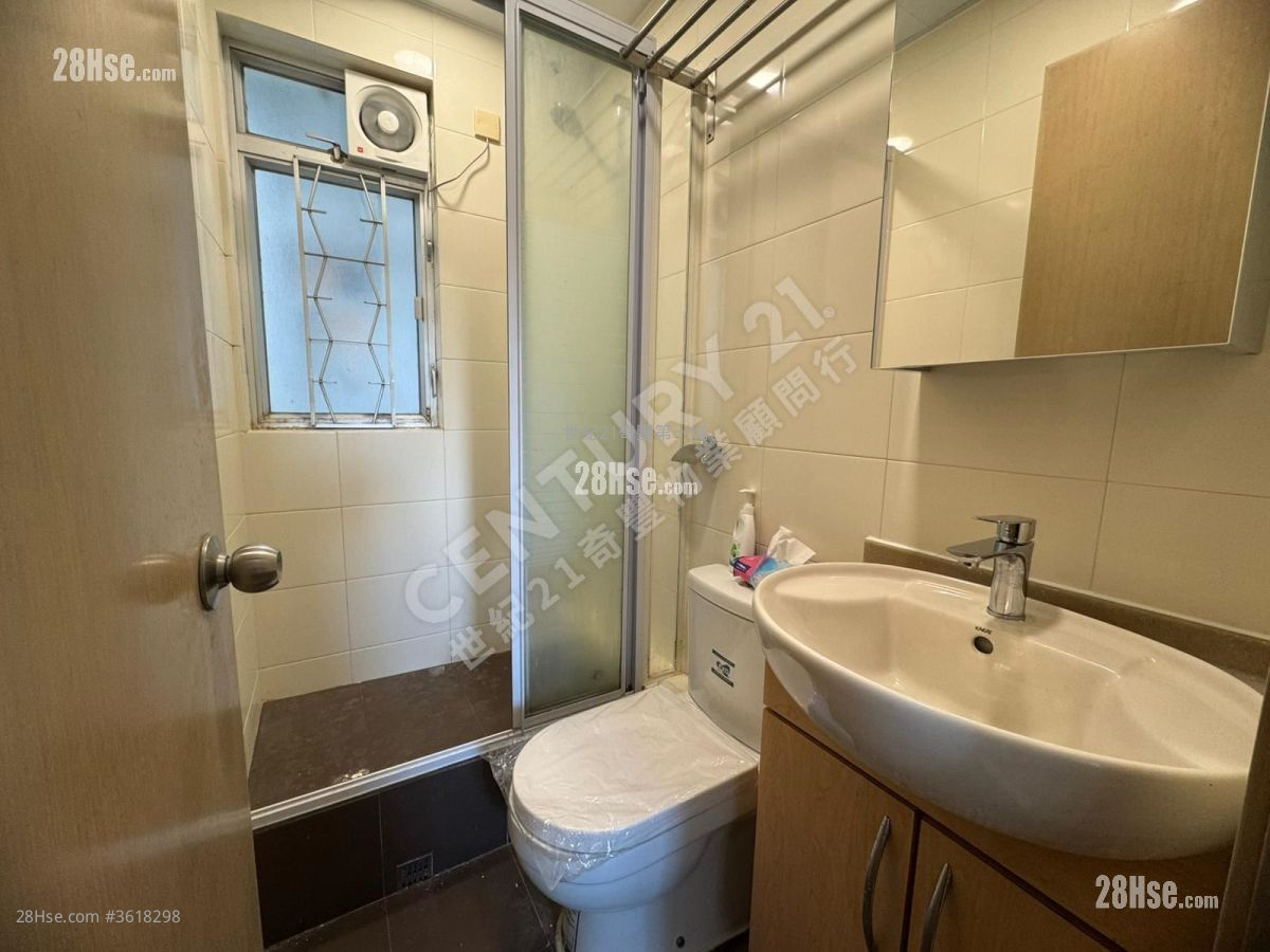 沙田第一城 售盘 284 平方尺 ( 26.4 平方米 ) 沙田第一城 售盘 284 平方尺 ( 26.4 平方米 )