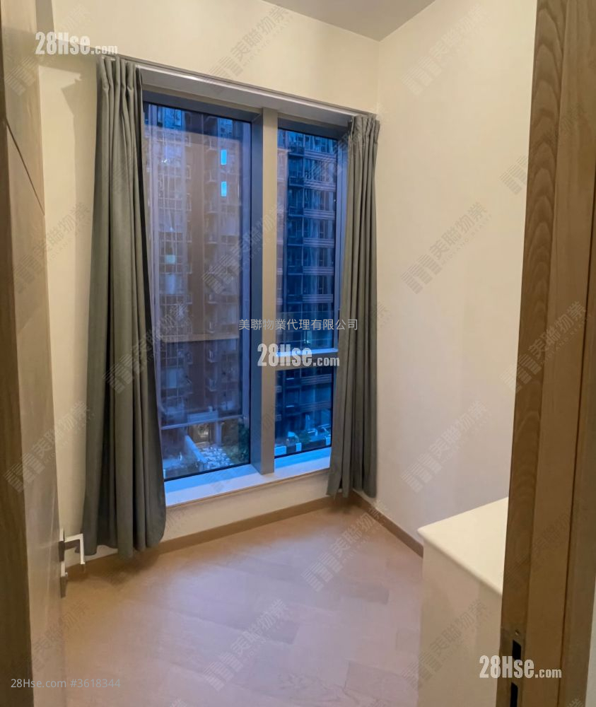 逸珑湾8 售盘 2 房 , 1 浴室 494 平方尺 ( 45.9 平方米 ) 逸珑湾8 售盘 2 房 , 1 浴室 494 平方尺 ( 45.9 平方米 )