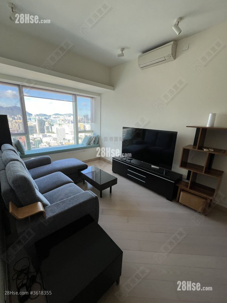 living room: The Masterpiece Sell 1 Bedroom , 2 Bathrooms 816 ft² ( 75.8 m² ) living room: The Masterpiece Sell 1 Bedroom , 2 Bathrooms 816 ft² ( 75.8 m² )