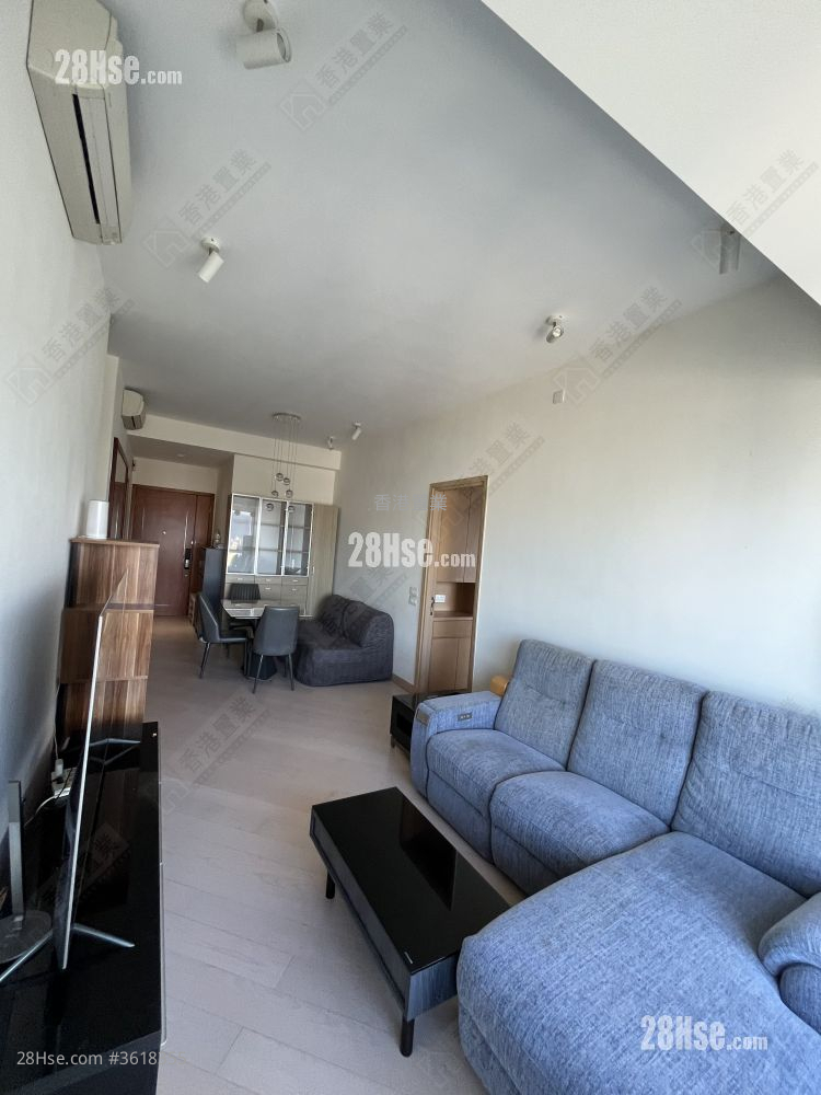 living room: The Masterpiece Sell 1 Bedroom , 2 Bathrooms 816 ft² ( 75.8 m² ) living room: The Masterpiece Sell 1 Bedroom , 2 Bathrooms 816 ft² ( 75.8 m² )
