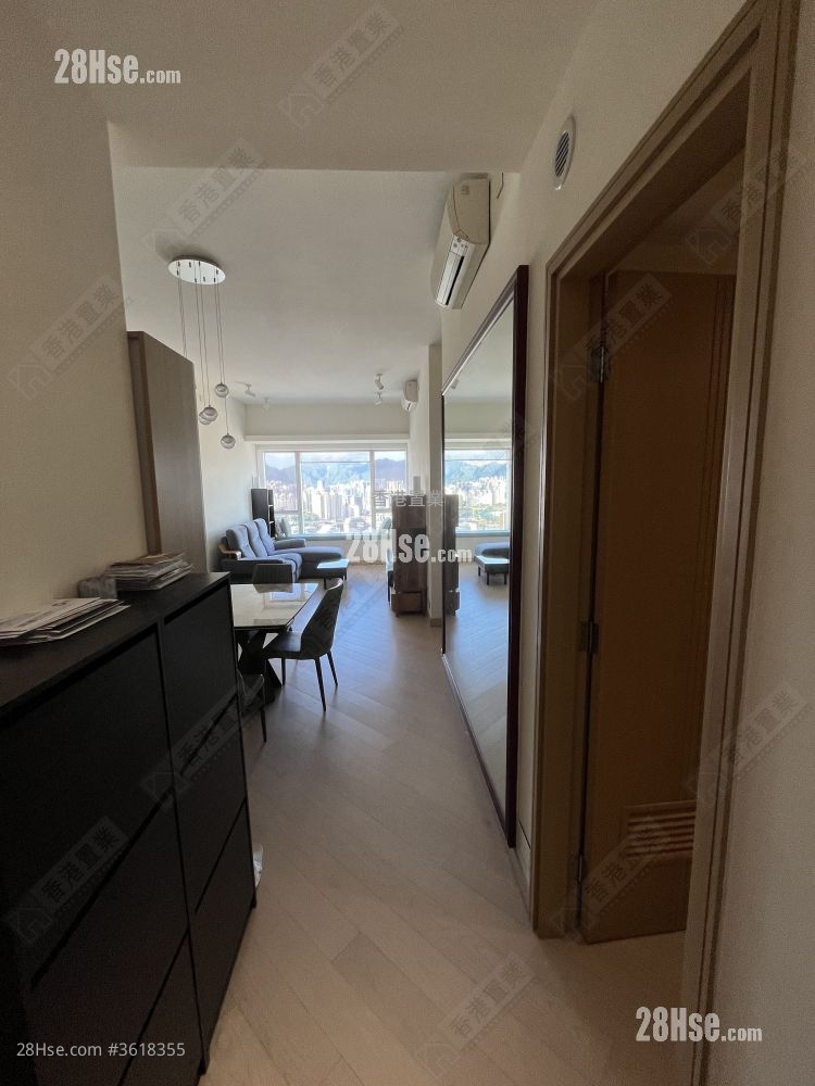 living room: The Masterpiece Sell 1 Bedroom , 2 Bathrooms 816 ft² ( 75.8 m² ) living room: The Masterpiece Sell 1 Bedroom , 2 Bathrooms 816 ft² ( 75.8 m² )
