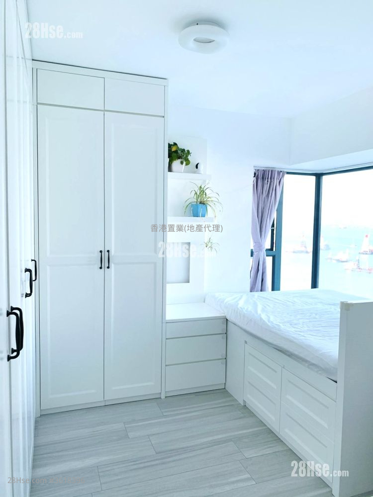The Long Beach Rental 3 Bedrooms , 2 Bathrooms 842 ft² ( 78.2 m² ) The Long Beach Rental 3 Bedrooms , 2 Bathrooms 842 ft² ( 78.2 m² )