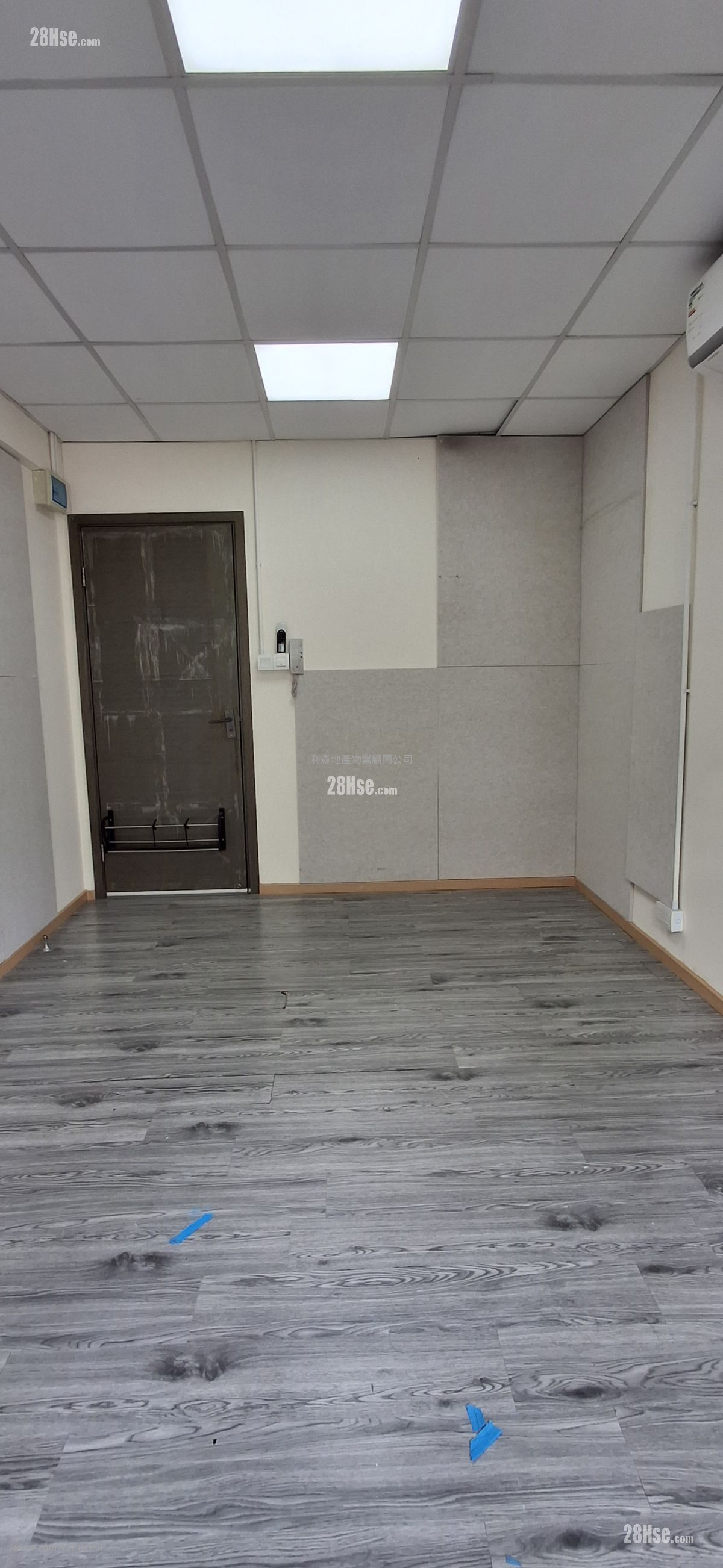 Ka Wing Factory Building Rental 140 ft² ( 13.0 m² ) Ka Wing Factory Building Rental 140 ft² ( 13.0 m² )