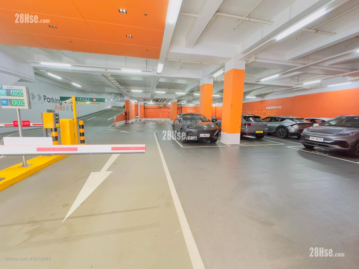 The Globe Rental 1 Toilet 916 ft² ( 85.1 m² ) The Globe Rental 1 Toilet 916 ft² ( 85.1 m² )